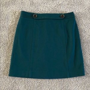 LOFT green skirt with buttons - size 4